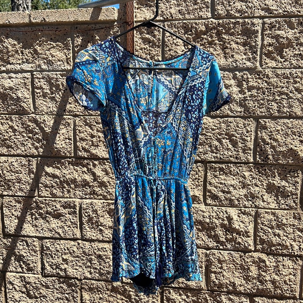 Cute, printed romper from Hollister!